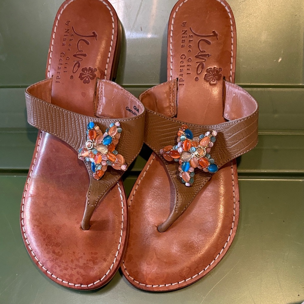 Nina Gelardi leather Jeweled Sandals w snap to change accents